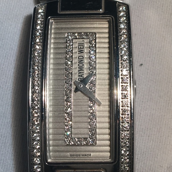 Raymond Weil Women\'s Quartz Watch with Silver Dial
